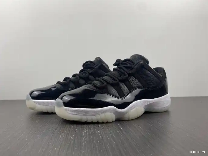 Kickmax Air 72-10 11 Jordan AV2187-001 Low Retro 0420
